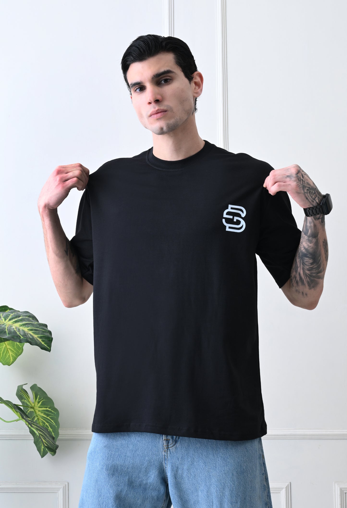 Minimal Street Black Oversized Tee – GrowSomeBalls