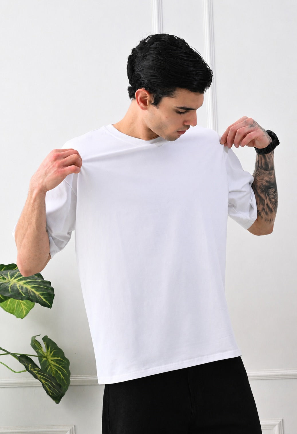 Black Rose Printed White Oversized T-shirt